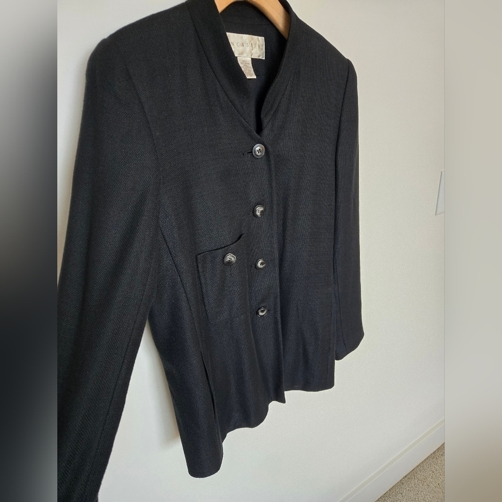 DONCASTER vintage black single pocket blazer Normcore Quiet Luxury size 8 - Picture 2 of 7